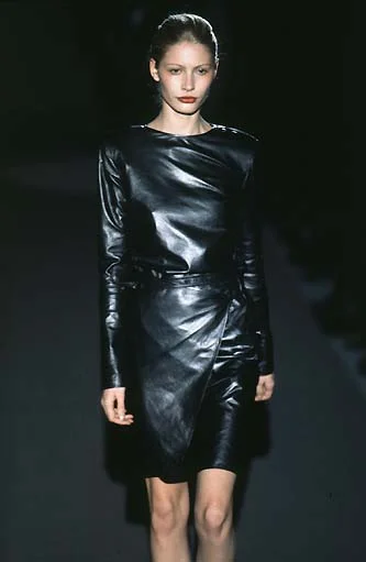 Look 16